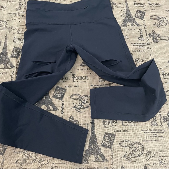 Nancy Rose Performance Black Ripped Slits High Rise Front Pocket Legging Size 6 - Picture 14 of 16